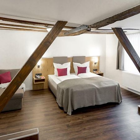 Hotel & Restaurant Lamm Мосбах Екстериор снимка