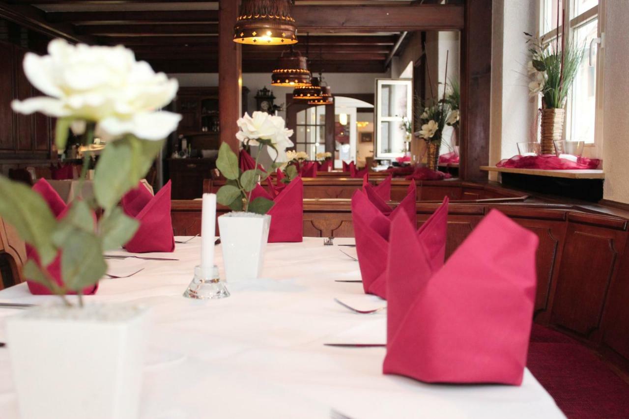 Hotel & Restaurant Lamm Мосбах Екстериор снимка