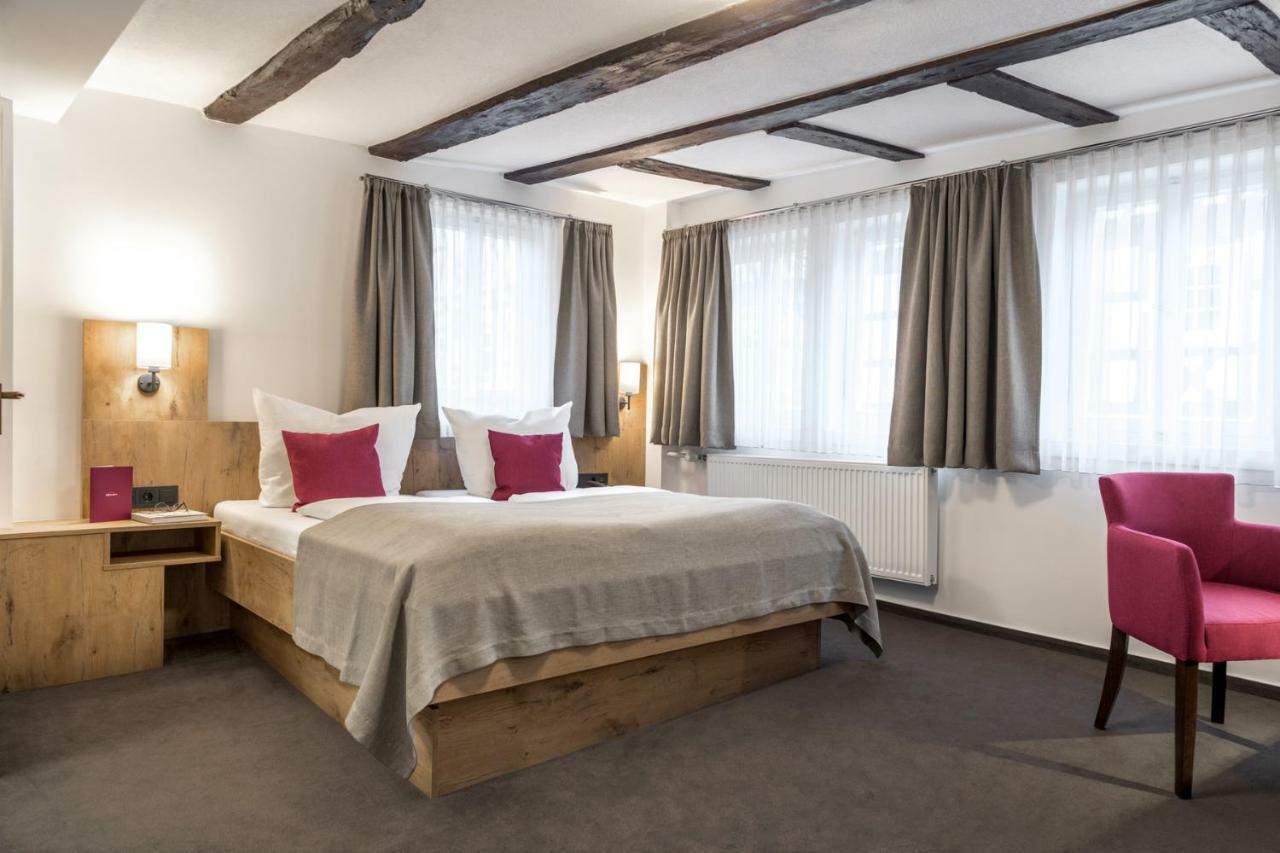 Hotel & Restaurant Lamm Мосбах Екстериор снимка